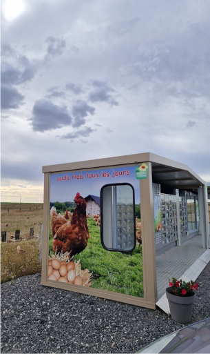 Accès 24/24 et 7 jours sur à des produits de la ferme, oeufs Bio, framboises de saison, pommes de terres, plats préparés, céréales à la Ferme de Laveau, Faÿ lès Nemours - Seine et Marne (77)